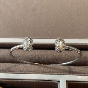 Kendra Scott Elegant Silver Pearl Bangle Bracelet